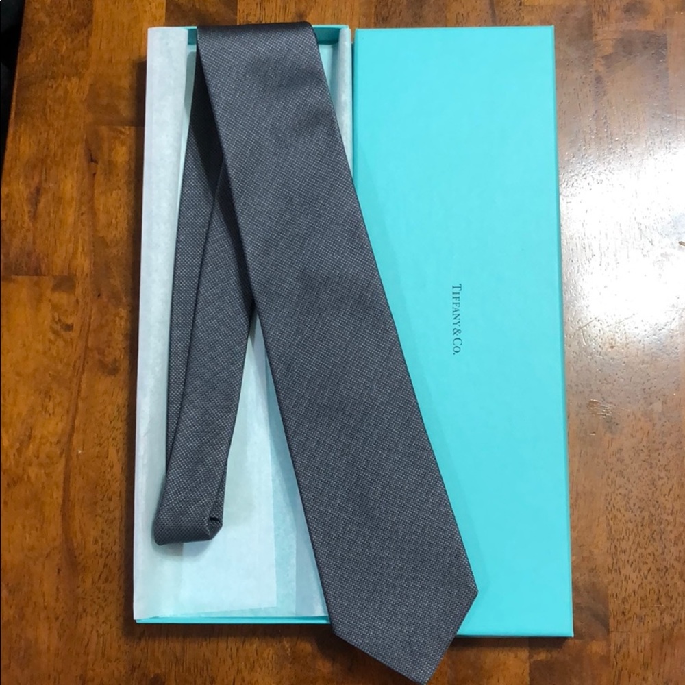 Tiffany & Co.  Grey silk tie New